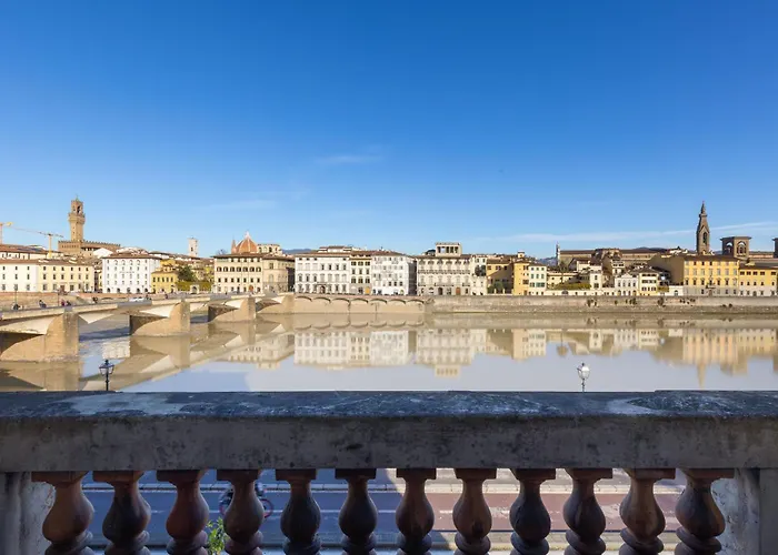 Panoramic 5 Min Ponte Vecchio And Center فلورنس